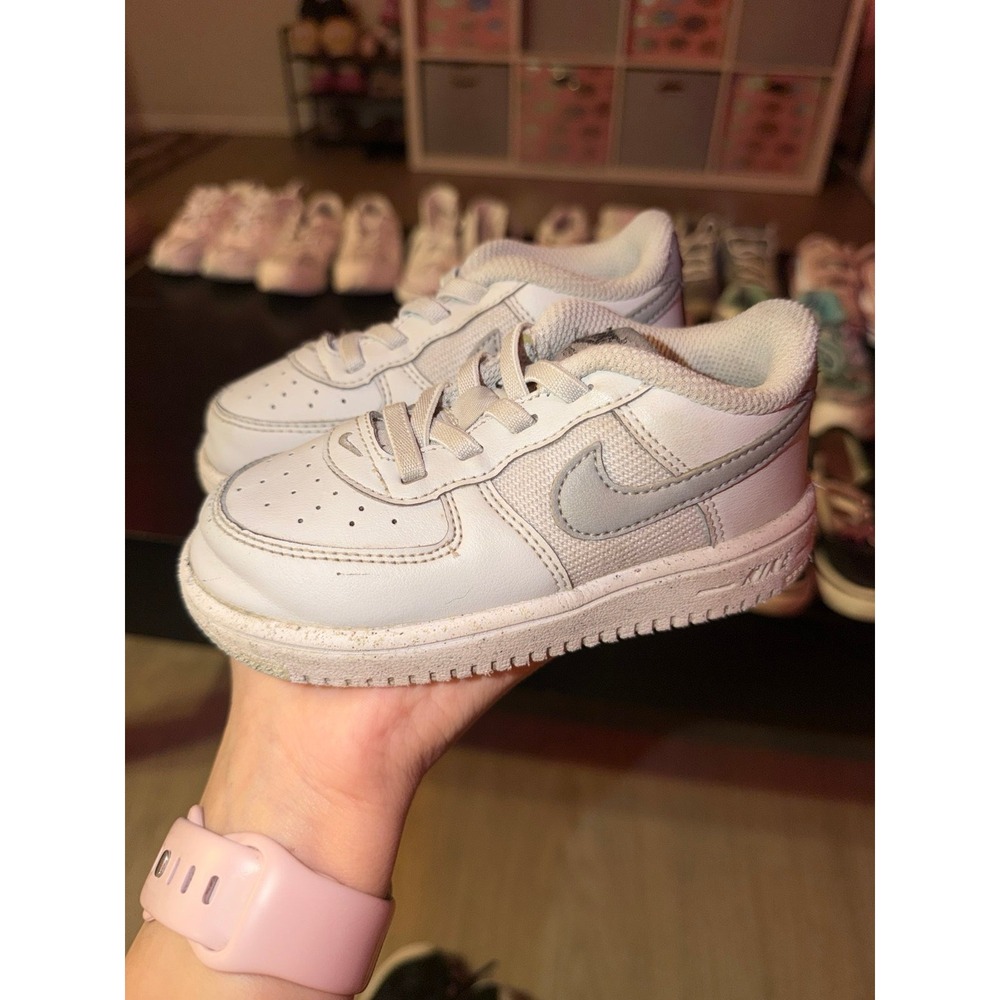 Grey Nike Air Force 1's light smoke grey